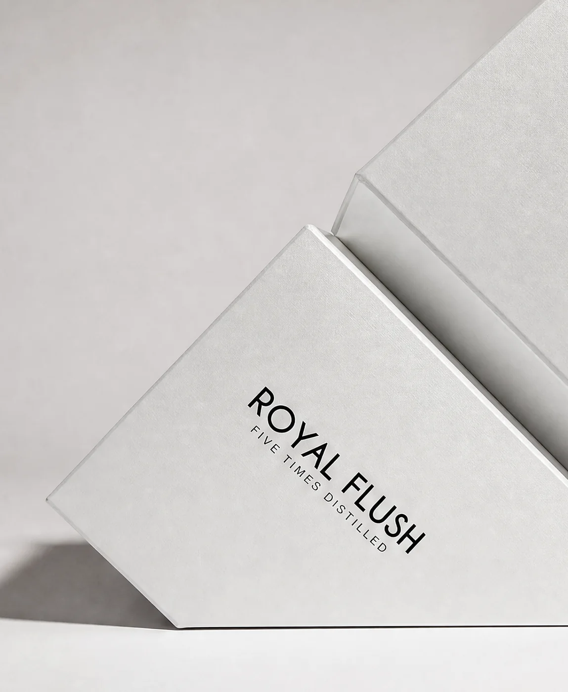 Royal Flush wordmark on the carton face, close up