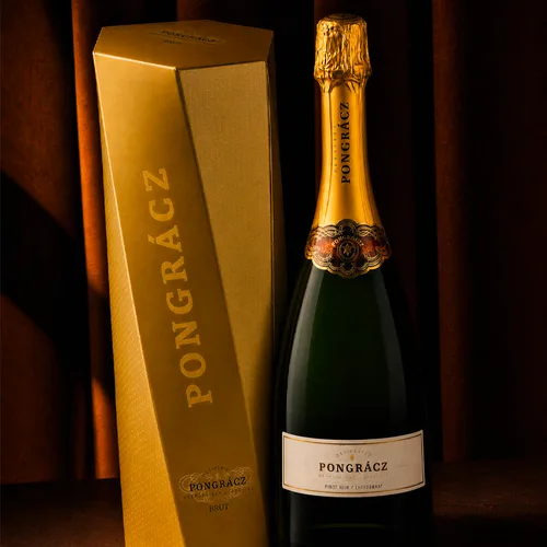 Pongrácz gold hexagonal gift box beside the bottle